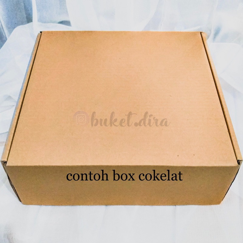 snack box paket hemat - tanpa bunga dan boneka - free kartu ucapan dan bubble wrap - gift box hampers snack dan jajanan
