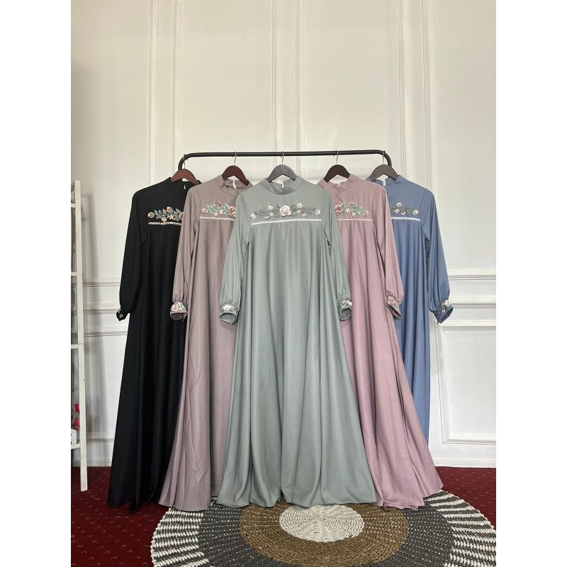 Naureen Dress Premium by Iyaluna