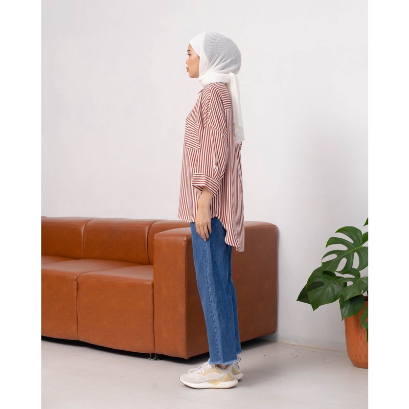 NEVAA.ID | LENGAN 3/4 - LARISSA SHIRT  (BUSUI FRIENDLY / OVERSIZE)