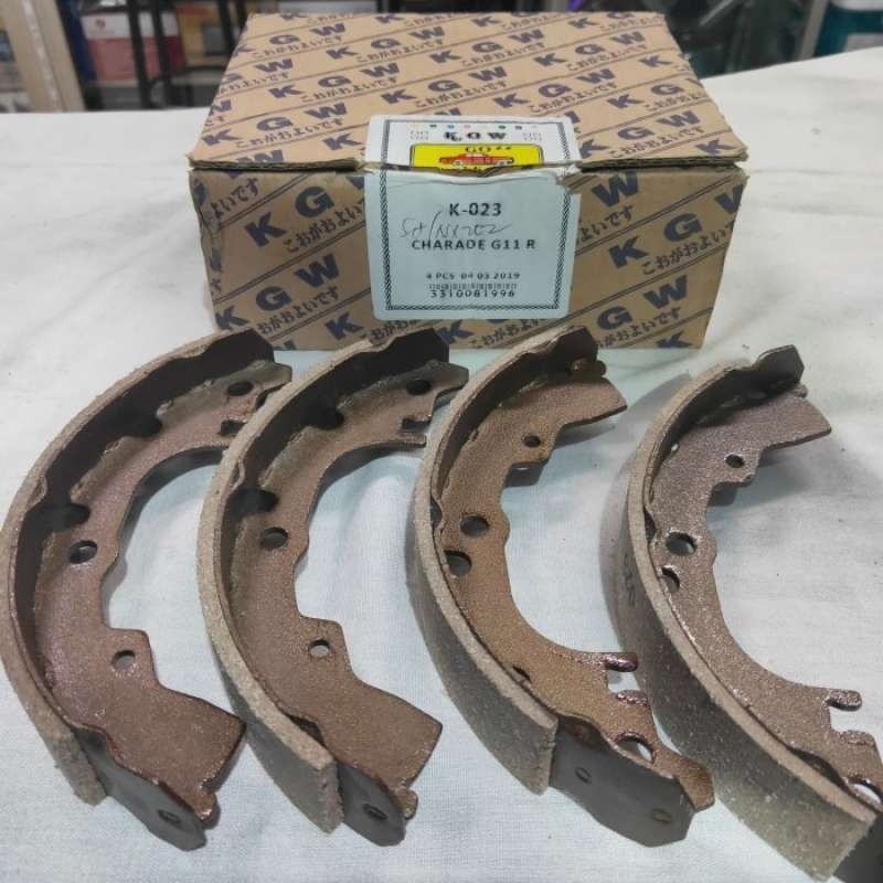 kampas rem belakang charade g11