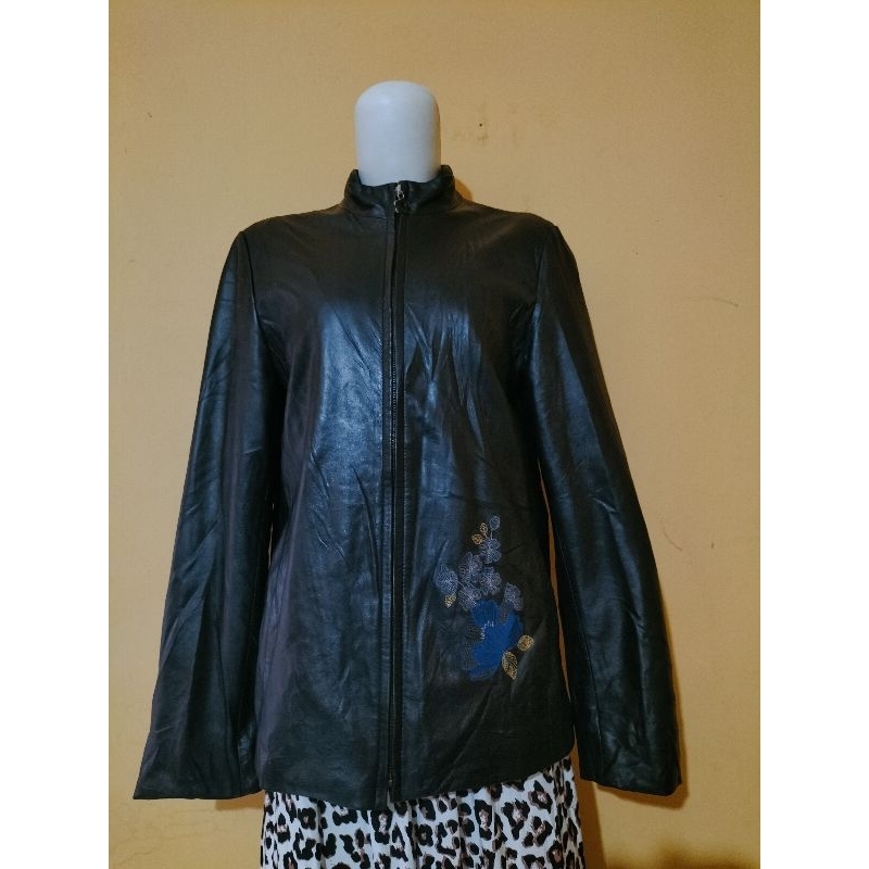 Jaket Kulit Cewek Bordir Bunga Bekas