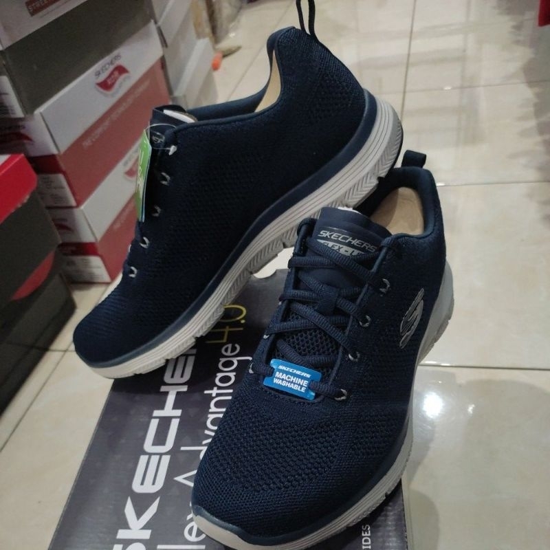 Sepatu Skechers Handor 232365