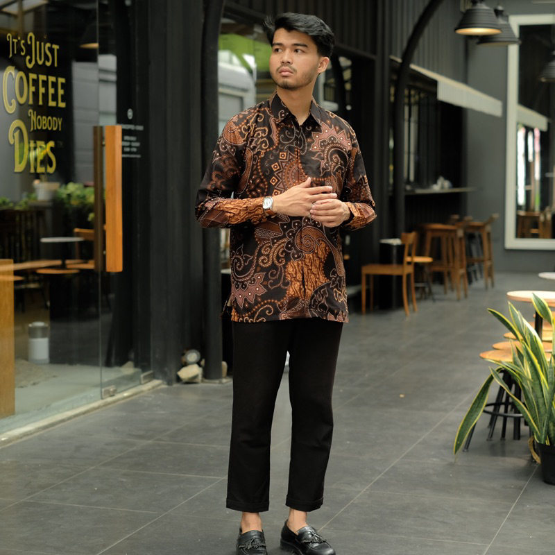 Batik Ayman - ARKHA | Kemeja Batik Pria Katun Solo Halus