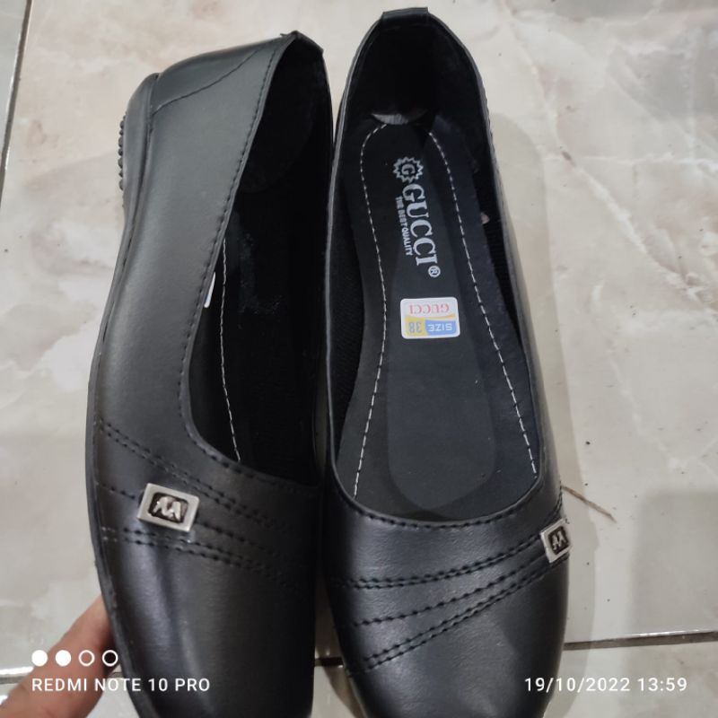 sepatu pantofel sekolah paskibra let hitam Gucci