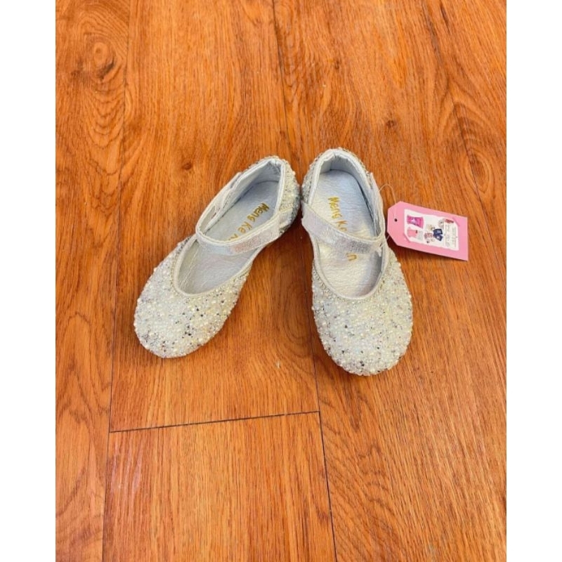 pansus anak perempuan