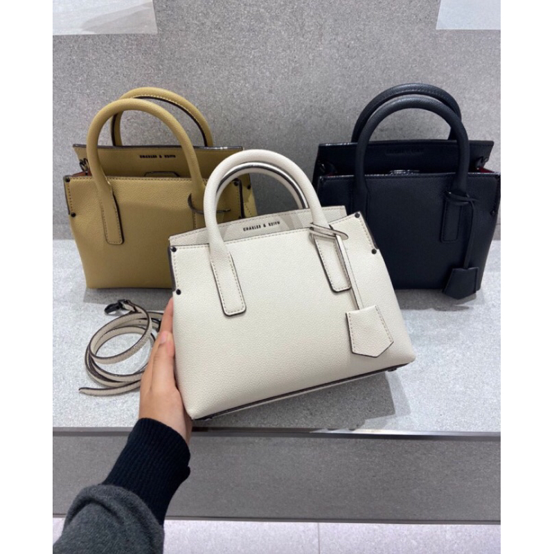 Jastip Charles and Keith Originals store~40