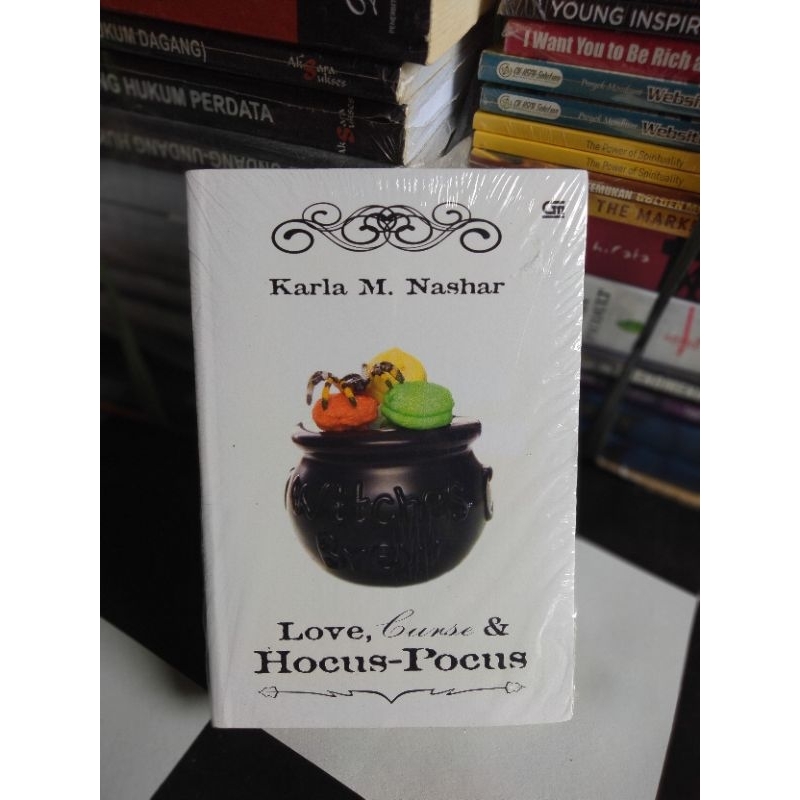 Buku Novel Love, Burse  & Hocus- Pocus ( Karla M. Bashar )