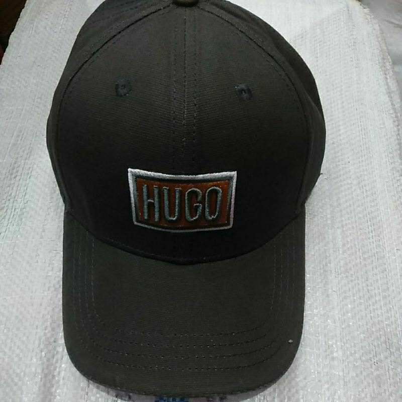 TOPI HUGO SELECTION ORIGINAL WARNA POLOS