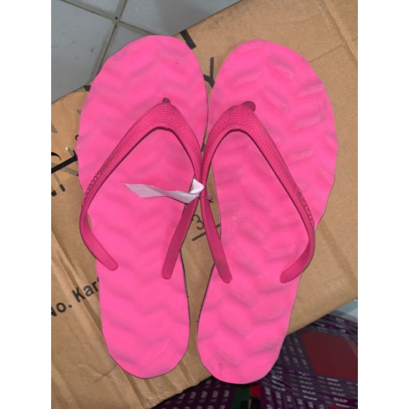 8-9 (Bazaar MAP) Sports station reebok sandal