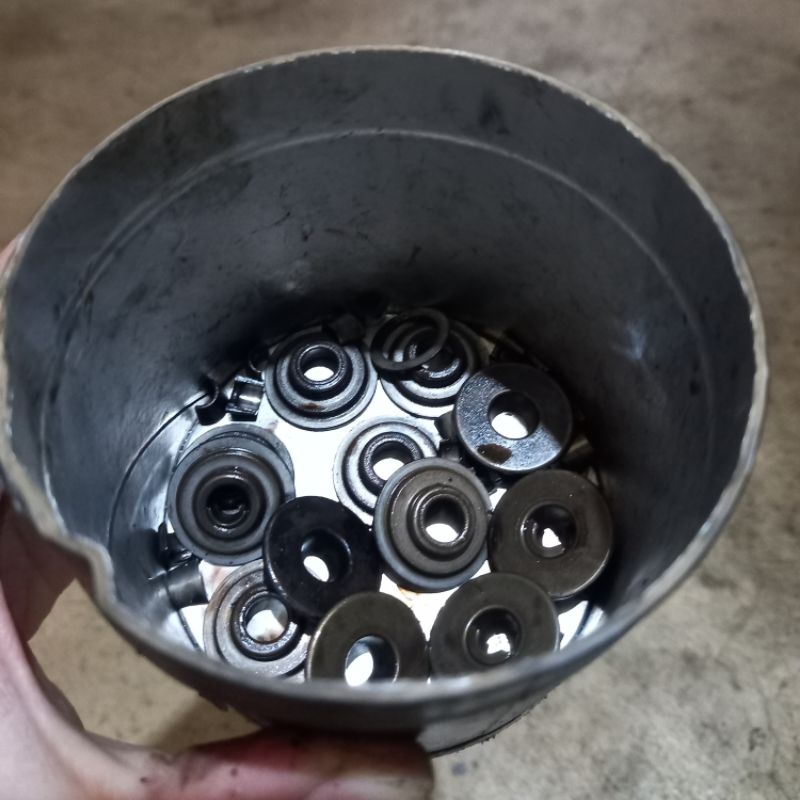 KUKU MACAN RETAINER TOPI KLEP TIGER REVO TIGER 2000 MEGAPRO GL ORIGINAL COPOTAN