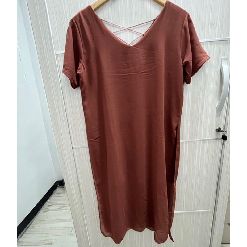 preloved dress merah bata