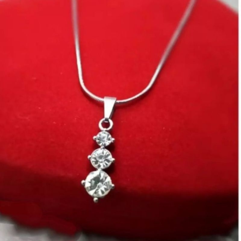 4s Grosir Solo || Kalung Silver Anti Karat Dan Luntur Dengan Liontin Baris Tiga Permata