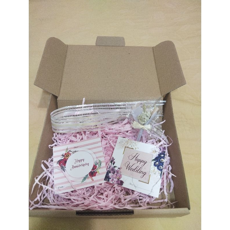 

Gift Box ukuran 20x15x5