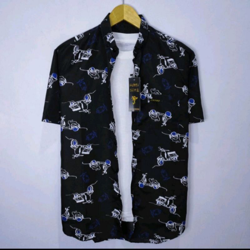 KEMEJA MOTIF SURFING PRIA LENGAN PENDEK