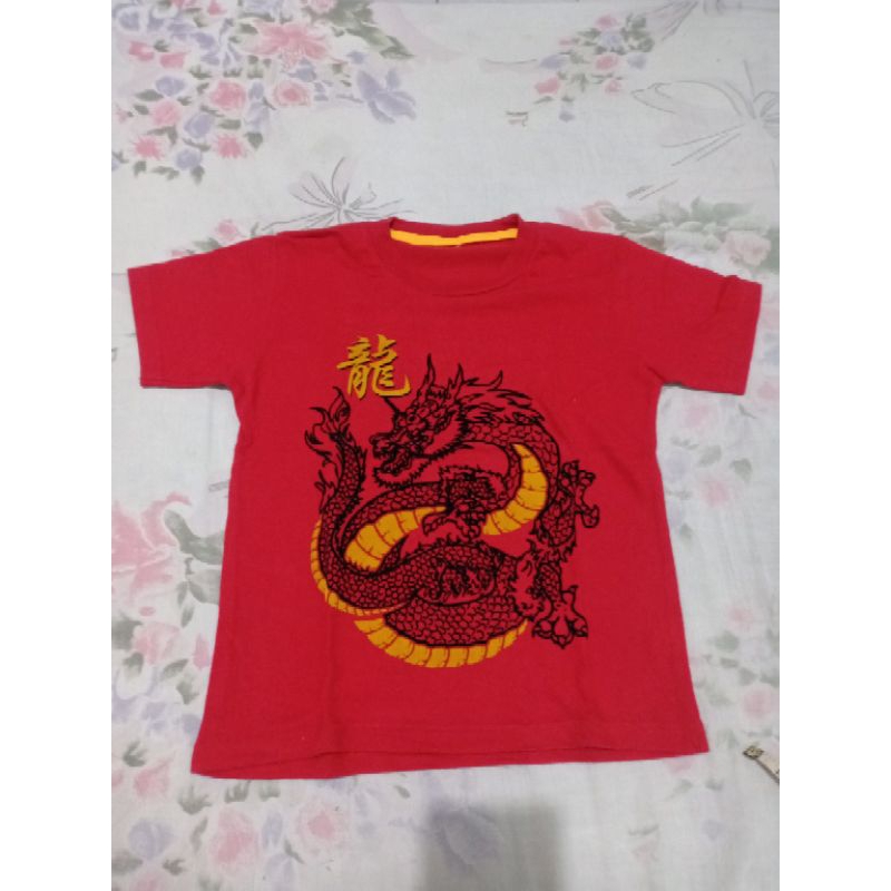 Preloved Kaos Merah Naga Anak Laki-Laki