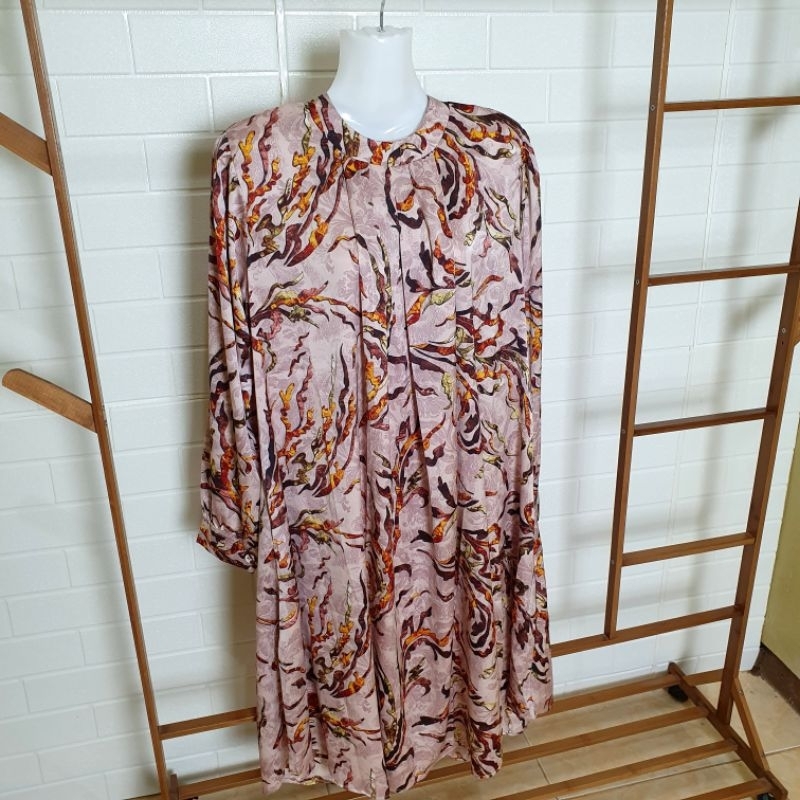 Tunik dior silk motif oversize
