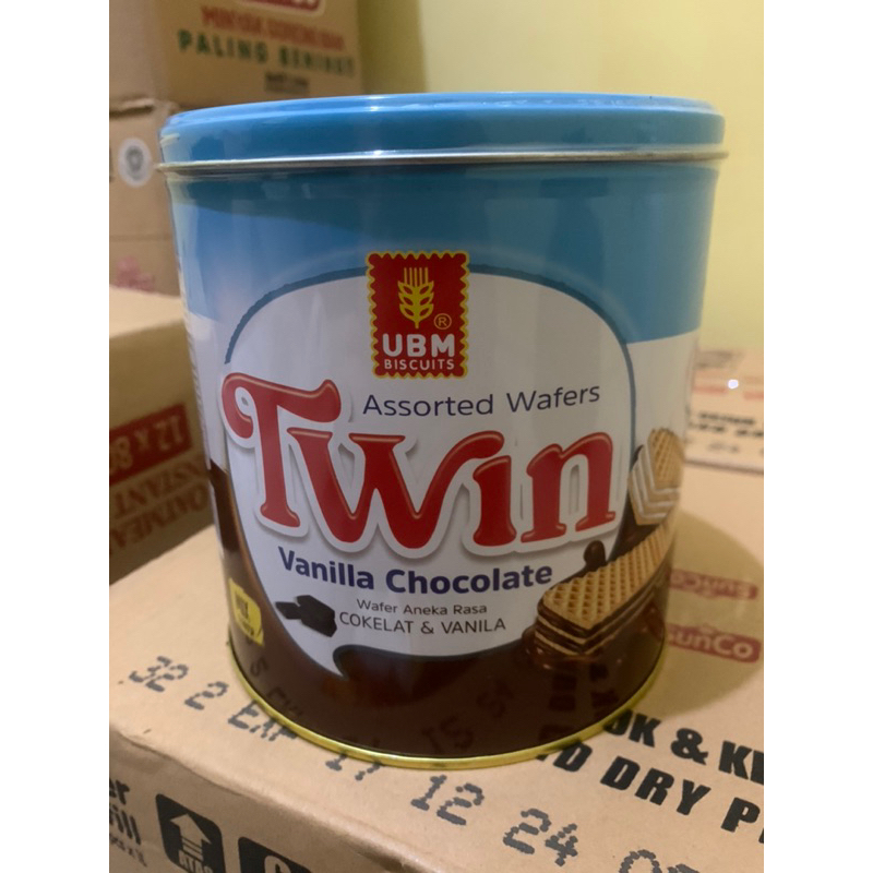 

UBM Wafer twin vanilla Chocolate 250 g