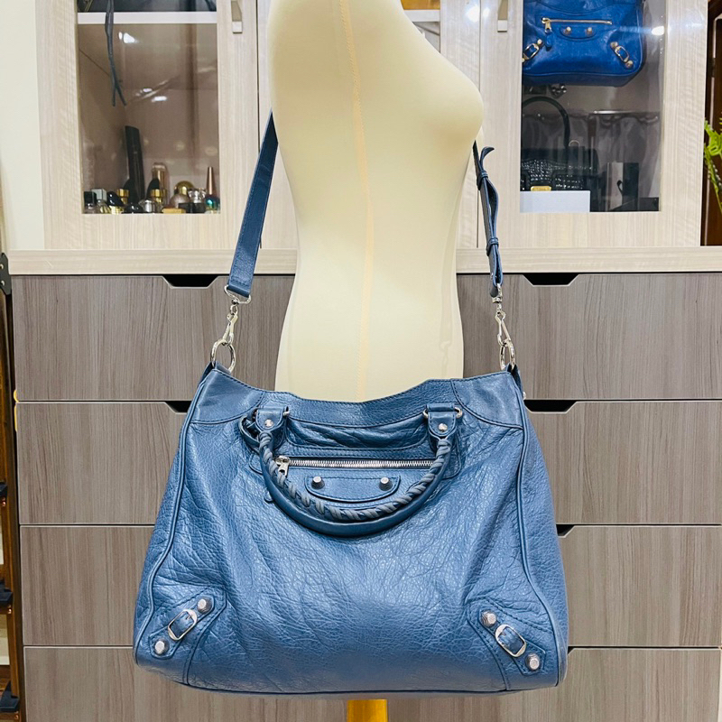 Preloved Balenciaga Velo Giant Silver Bleu Persan