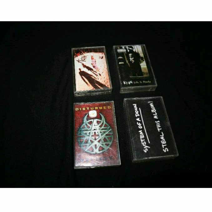 Kaset Tape Korn, Disturbed, System of a down