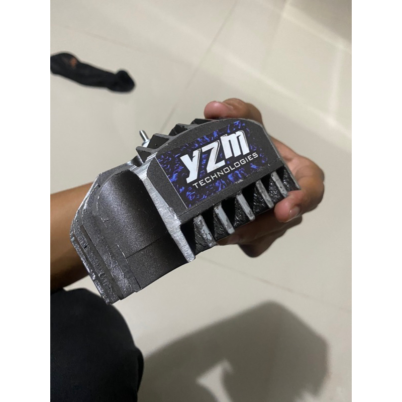 Head vespa busi tengah