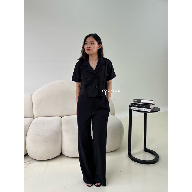 YOOWOL Chloe Outer / Atasan Blazer Wanita Lengan Pendek Basic Crop Blazer