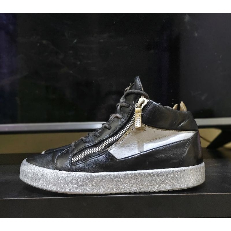 sepatu italy giuseppe zanotti size 43