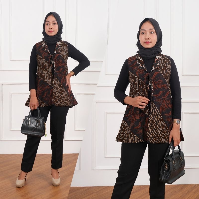 Bolero / Outer Batik Sogan Tanpa Lengan Motif Bolak Balik - Naira Batik