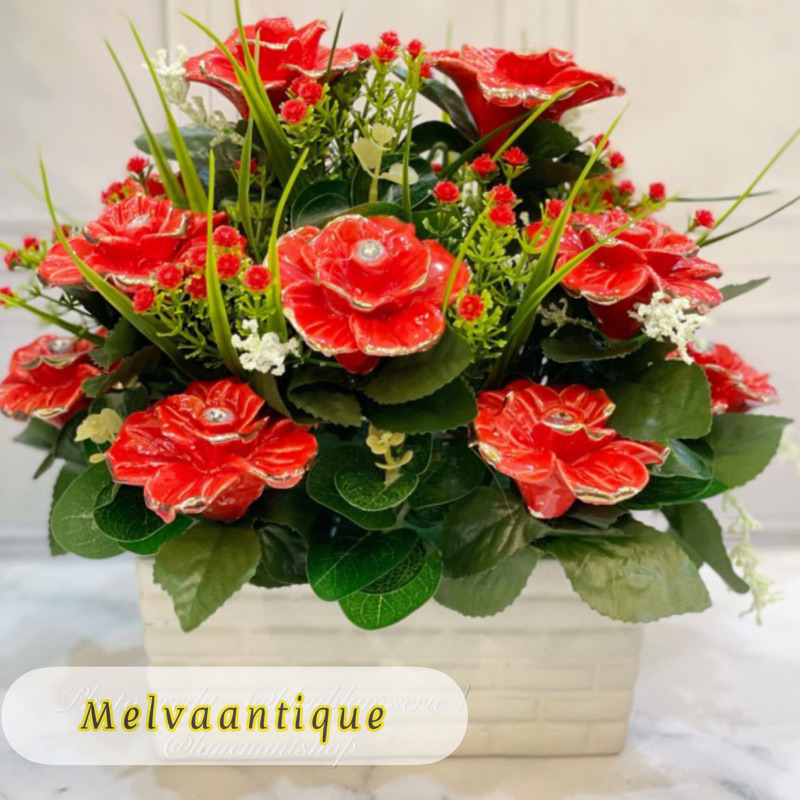 Rangkaian Bunga Keramik Meja Tamu jumlah Bunga 14 tangkai