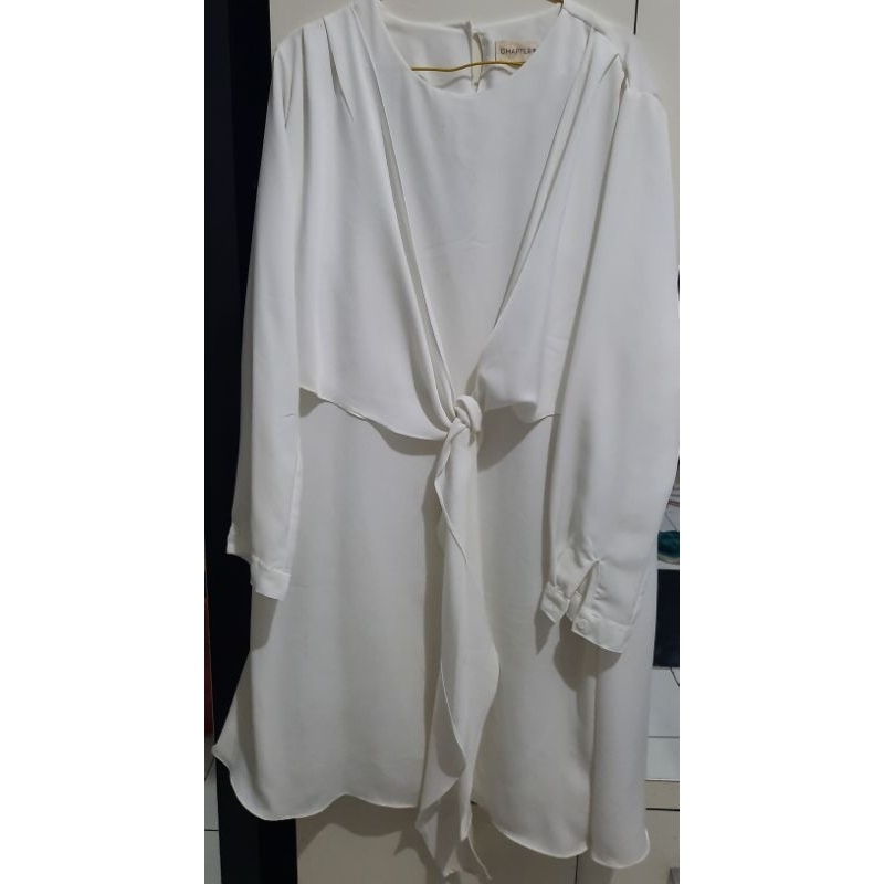 Preloved - Tunik warna putih merk chapter9