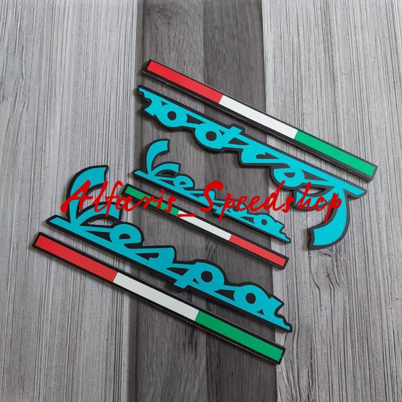 Emblem vespa logo vespa matic timbul 3D tebal 2ml 1 set kanan kiri depan + logo italy