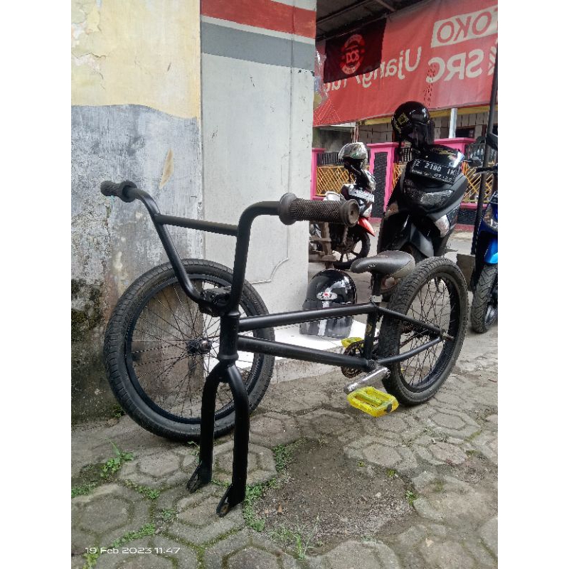 mutilasi bmx street