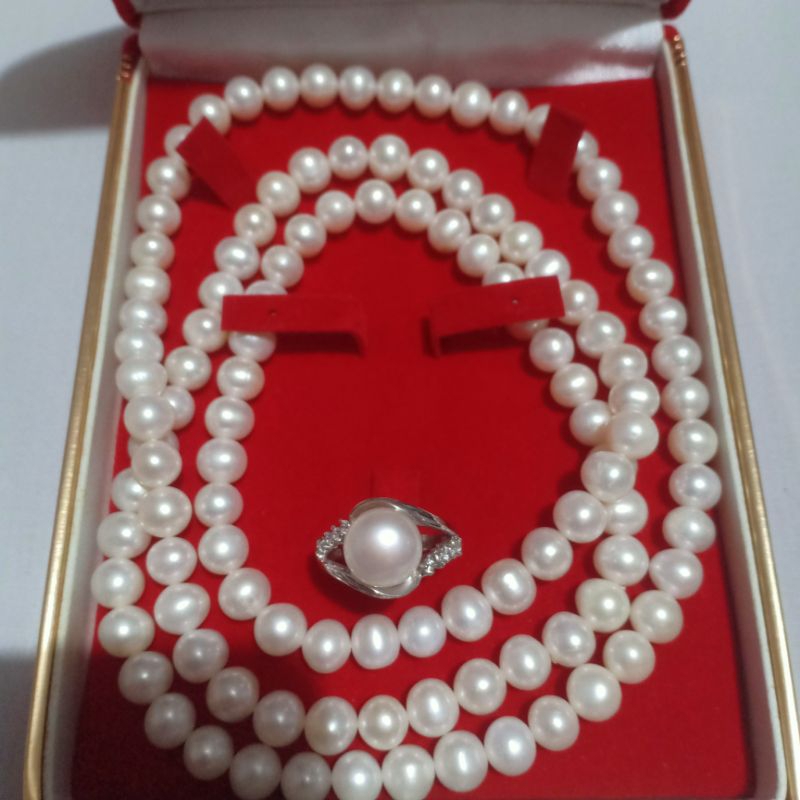 kalung n cincin mutiara asli dari Ambon