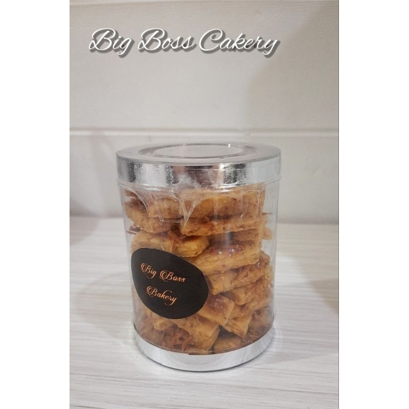 

Big Boss Cakery NEW BUTTER KASTENGEL CRUNCHY COOKIES KEJU SNACK HAMPERS