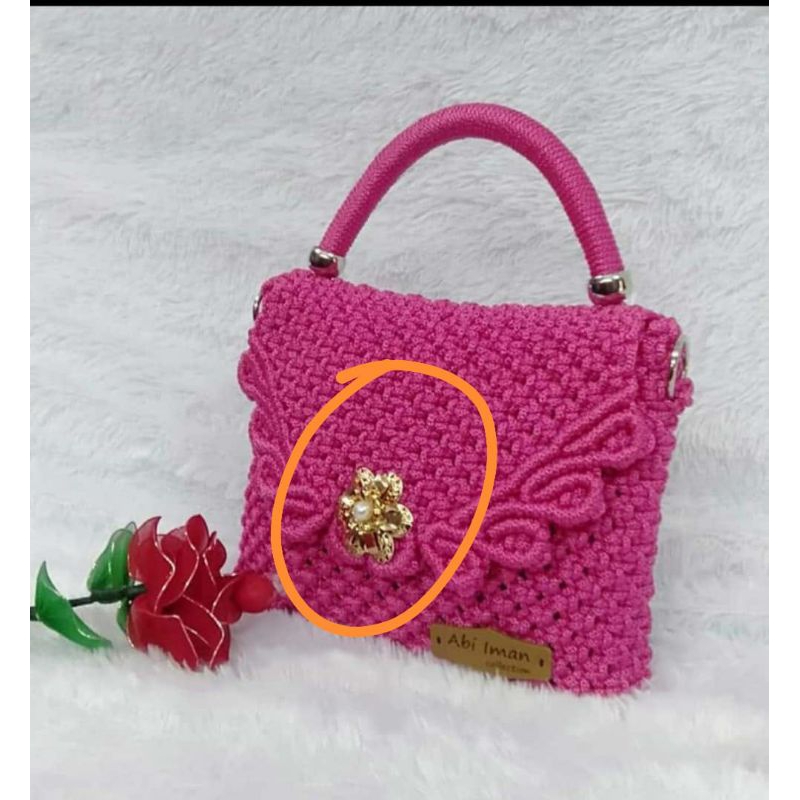 Variasi tas, logo depan tas