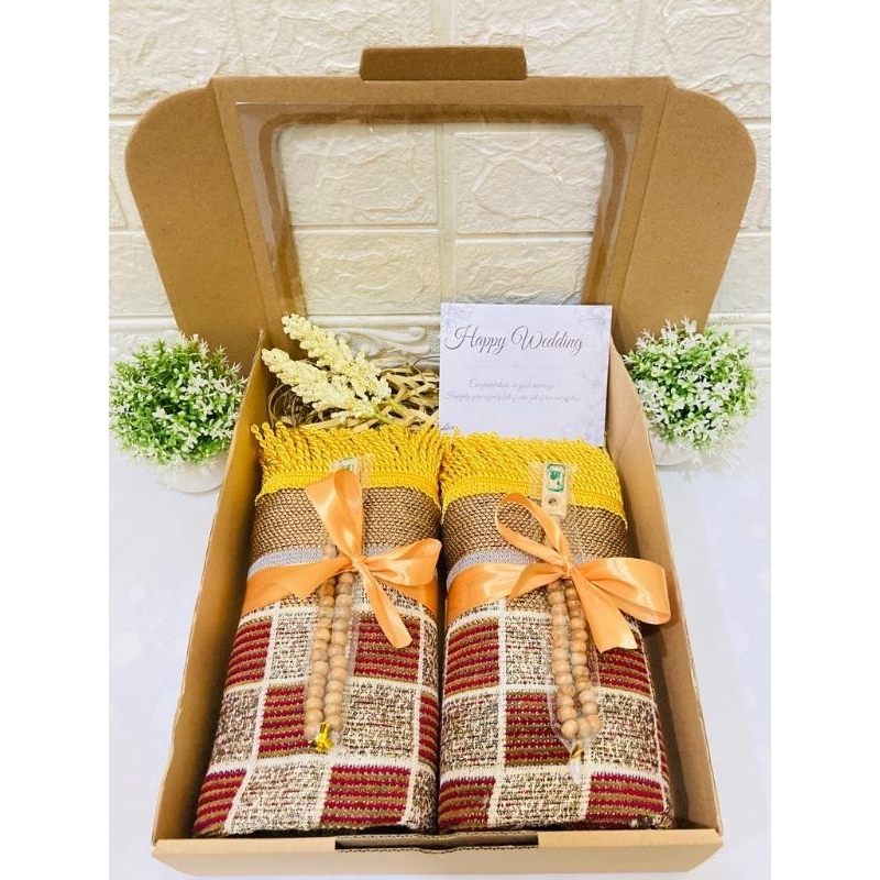 Kado Pernikahan Hampers Sajadah Couple / Hampers Wedding Sajadah Couple Wedding Gift