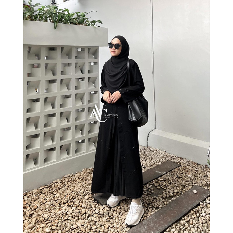 Abaya Syari Gamis Hitam Arab Saudi Outer Kombinasi Mata Hitam 881