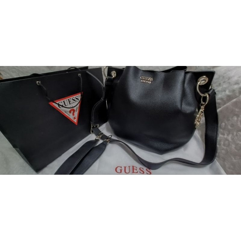 [PRELOVED] TAS GUESS HOBO ORIGINAL WANITA