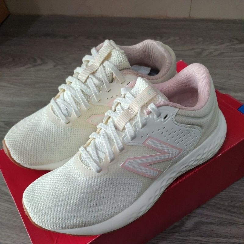 Sepatu New Balance W520MW7