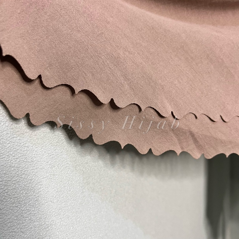 Sissy Hijab Crinkle Segitiga Laser Cut