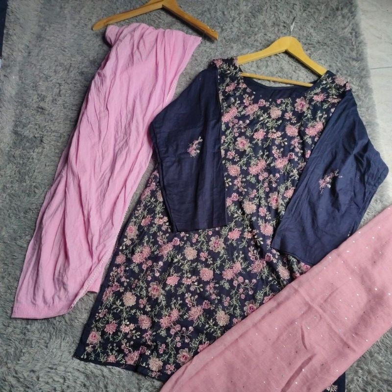 set kurti jumbo india bordir /baju india bordir/kurti jumbo navy