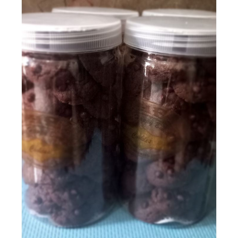 

DHB cookies chocochip/cookies/kue coklat/kue lebaran