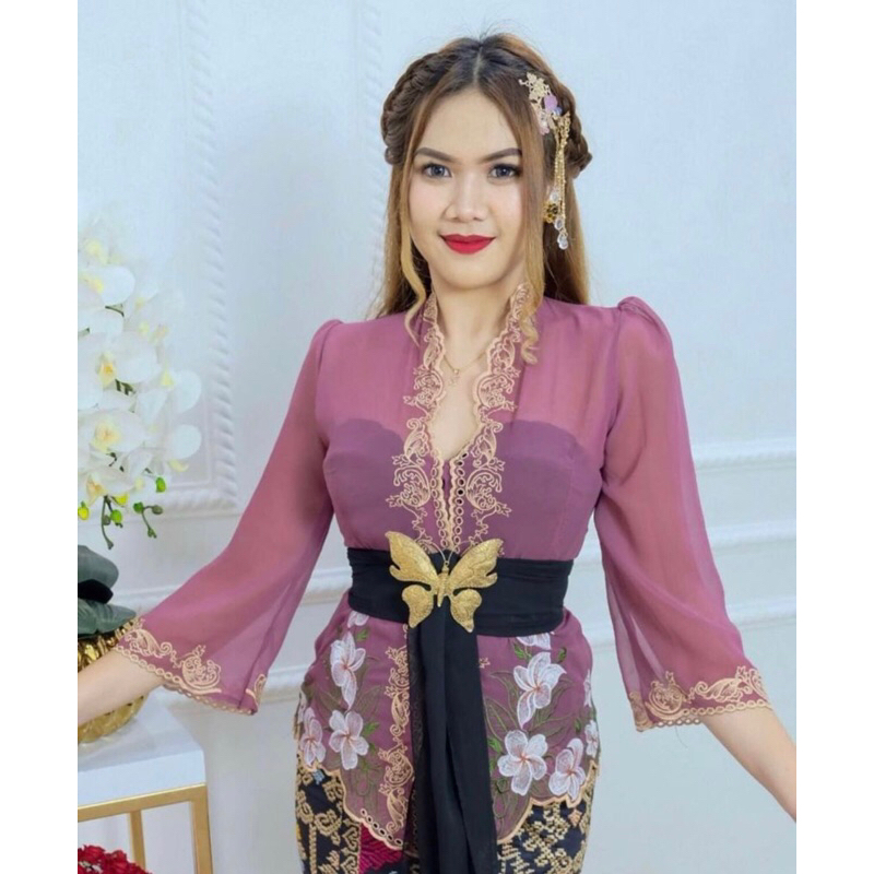Kebaya bordir jadi motif bunga/ Kebaya bordir bali