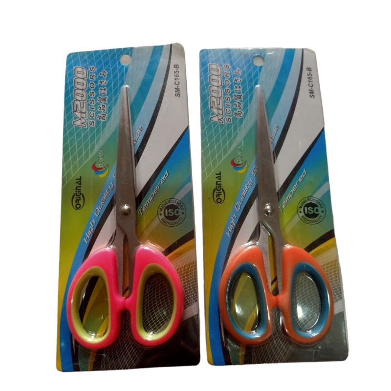 

Gunting sedang kertas/rambut/dll