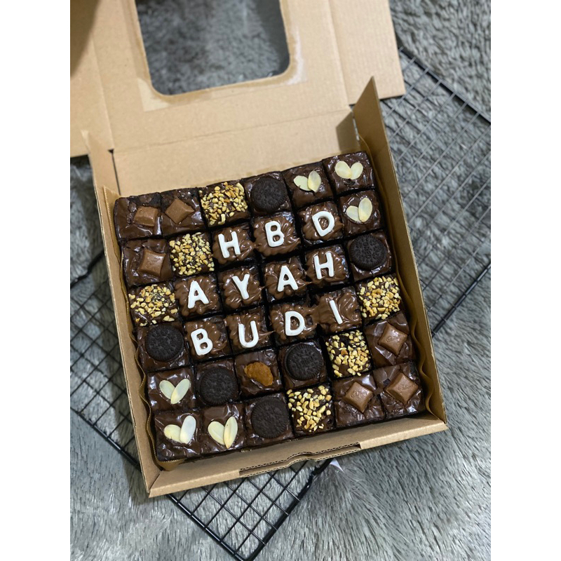 

additional birthday cake/hampers
