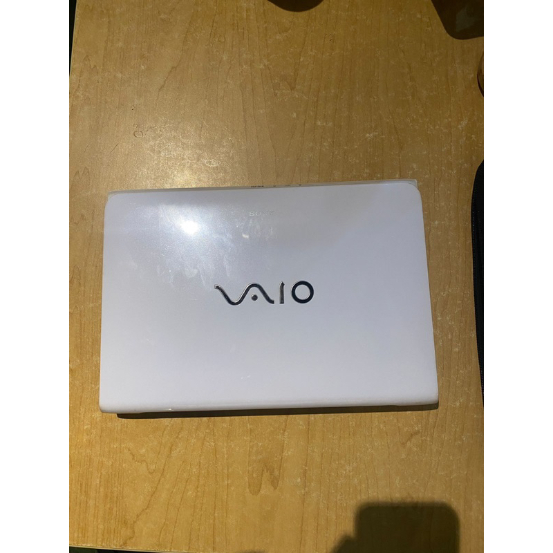 Laptop Notebook  Sony Vaio E Series XLOUD SVE111B17W Second Preloved