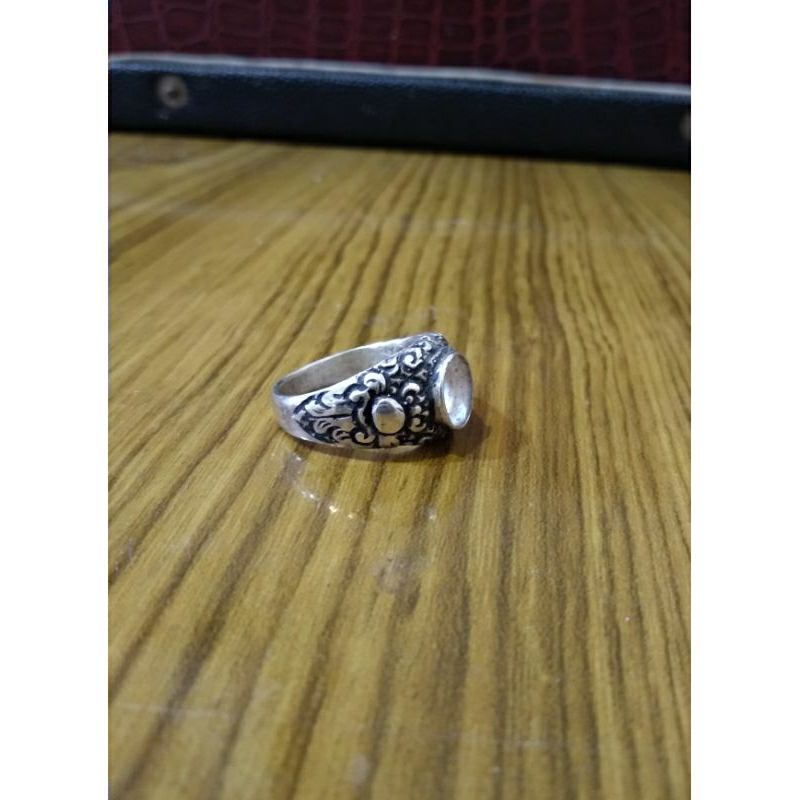 Cincin / emban perak ukir Bali
