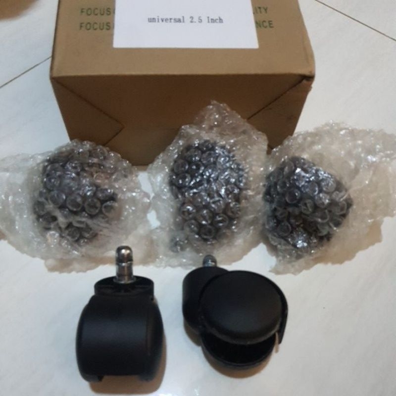 Roda Plastik Kursi Kantor Manager Direktur Universal 1 box isi 5pcs bekas tapi kondisi prima