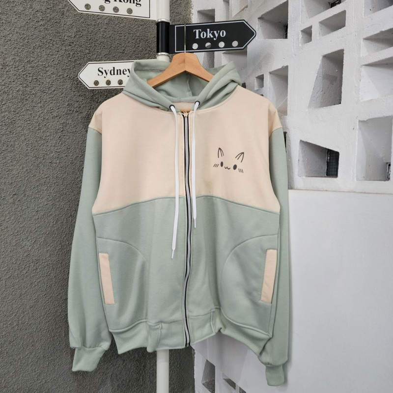 Sweater perempuan MOCHIO CAT ZIPPER