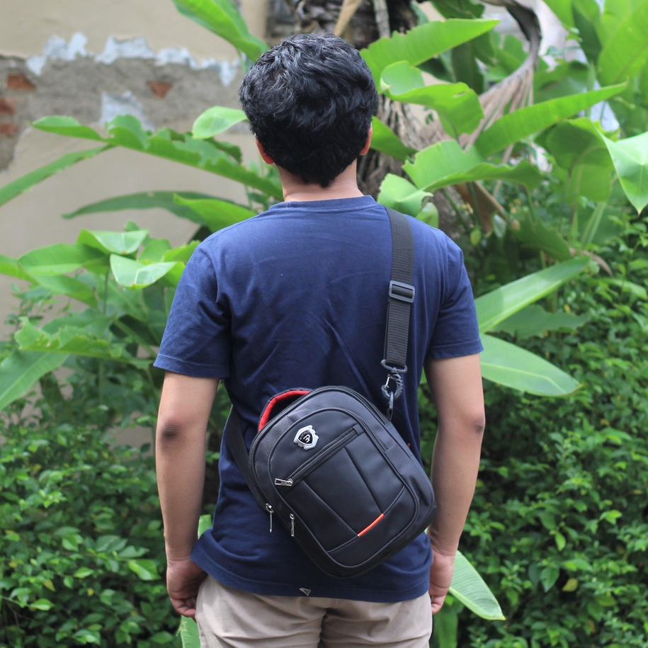 POLO ALVIS - Orbit Pluto Tas Selempang Concepet Hitam Tas Jinjing Pria Slot Tablet Ipad Cowok Unisex