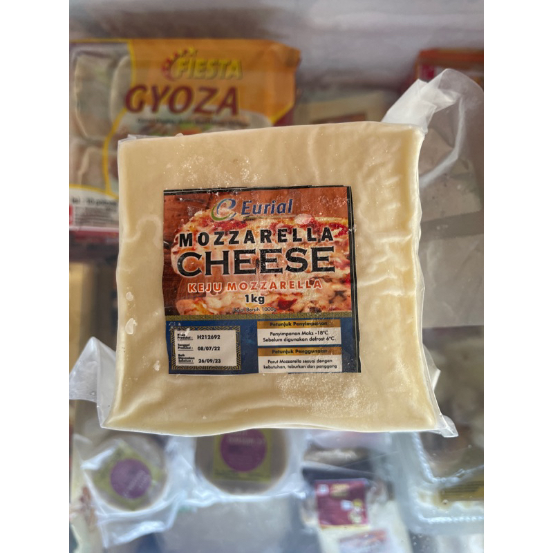 

Eurial Mozzarella cheese 1Kg
